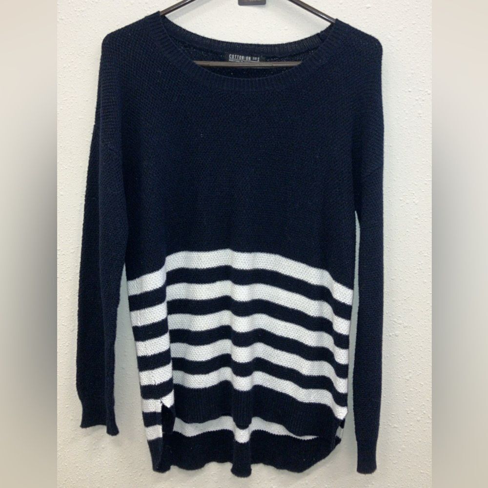 Cotton On Women's Striped Navy and White Scoop Neckline Knit Sweater Small #743